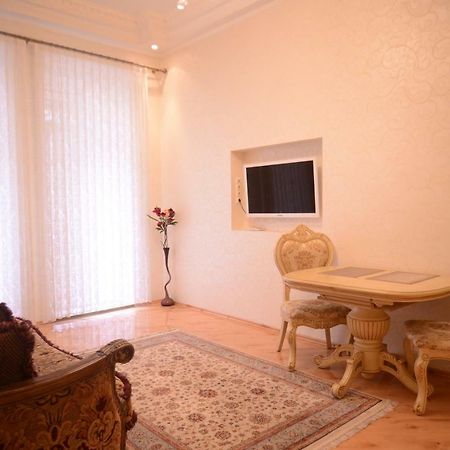 Apartamento Deribasovskaya/Gavanaya Odesa Exterior foto