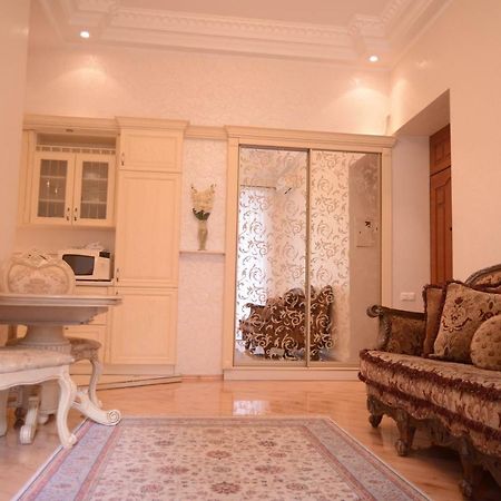 Apartamento Deribasovskaya/Gavanaya Odesa Exterior foto