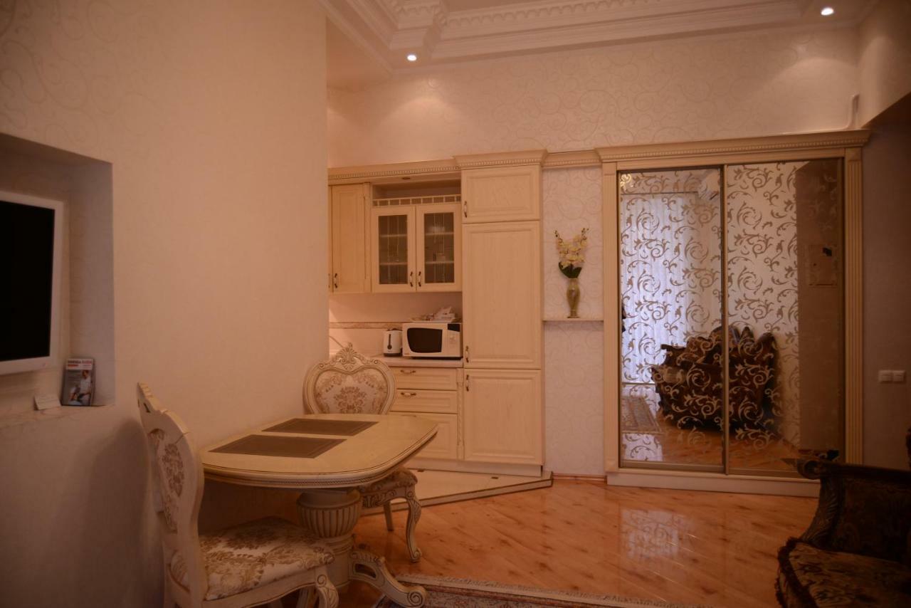 Apartamento Deribasovskaya/Gavanaya Odesa Exterior foto